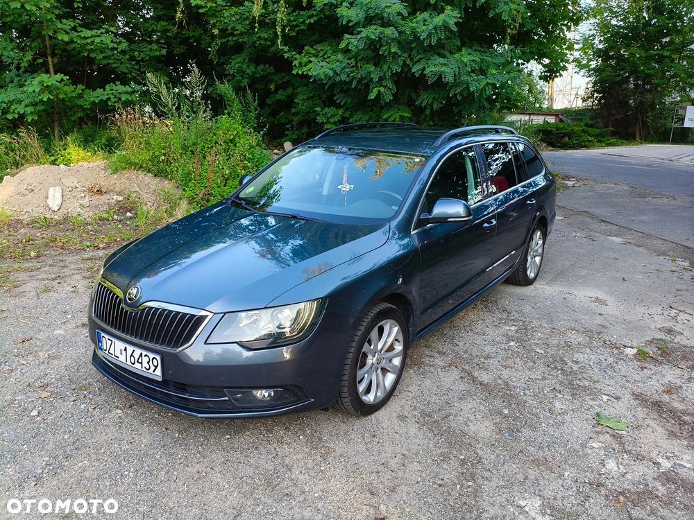 Skoda Superb 2.0 TDI DSG Elegance - 1