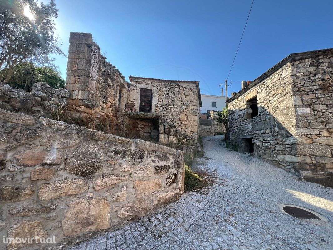 Moradia T1 para venda - Grande imagem: 2/4