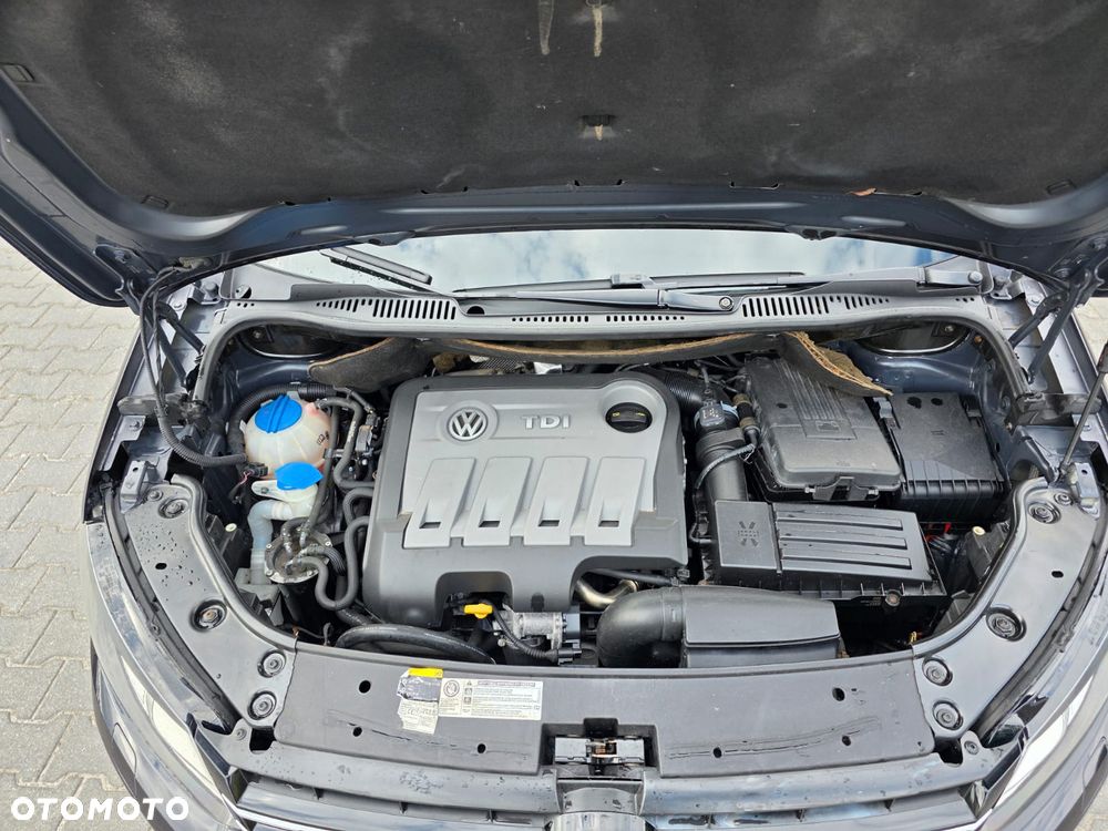 Volkswagen Touran 1.6 TDI DPF BlueMotion Technology Comfortline - 17