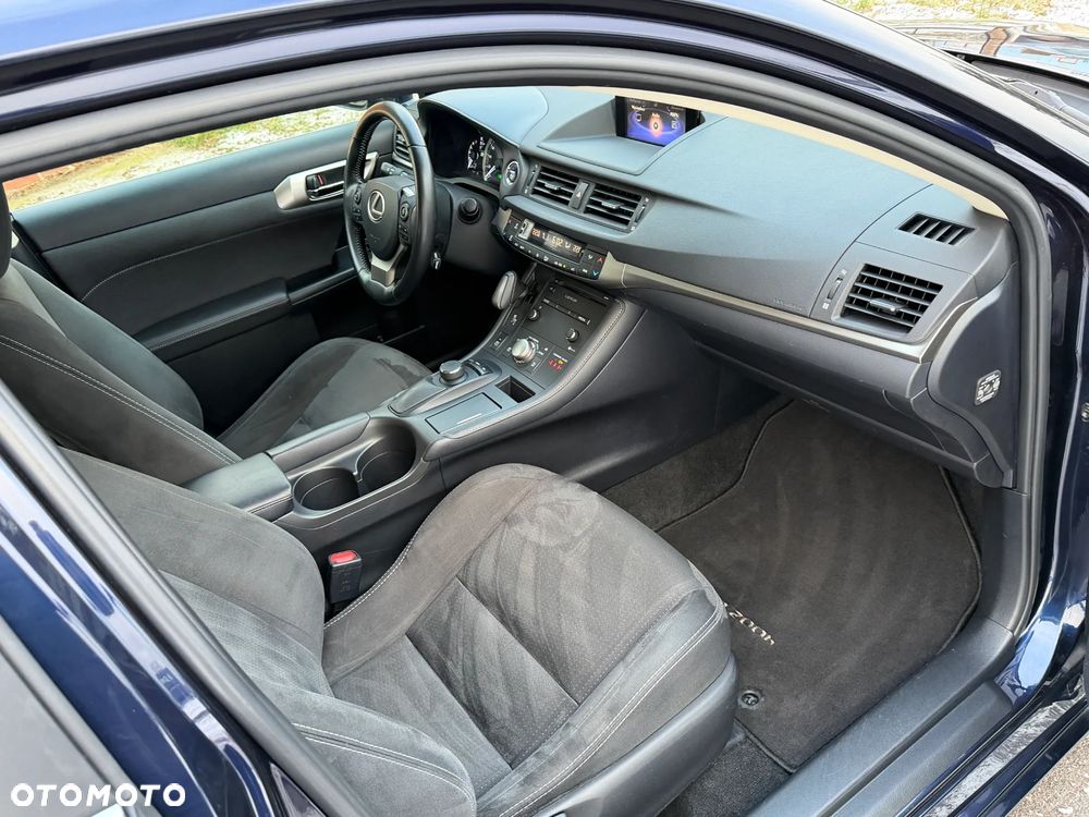 Lexus CT Limited Edition - 9