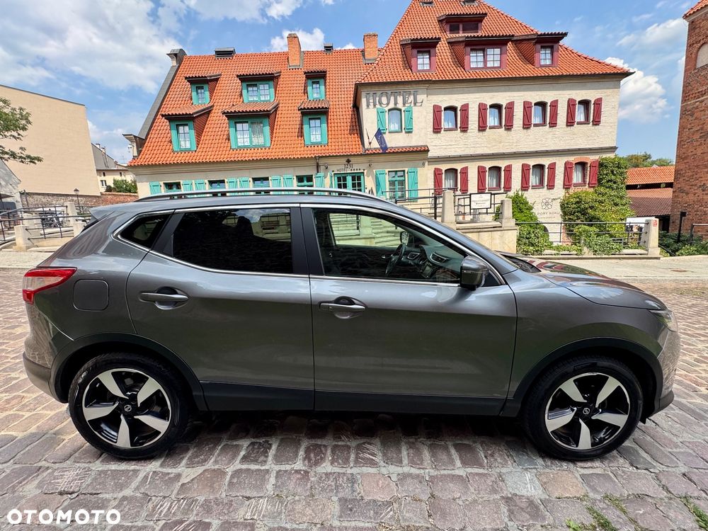Nissan Qashqai 1.2 DIG-T N-Connecta EU6 - 30