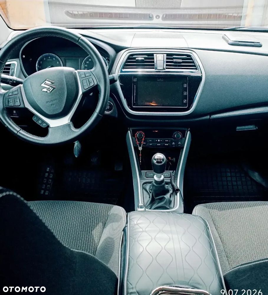 Suzuki SX4 S-Cross 1.4 T Premium - 6
