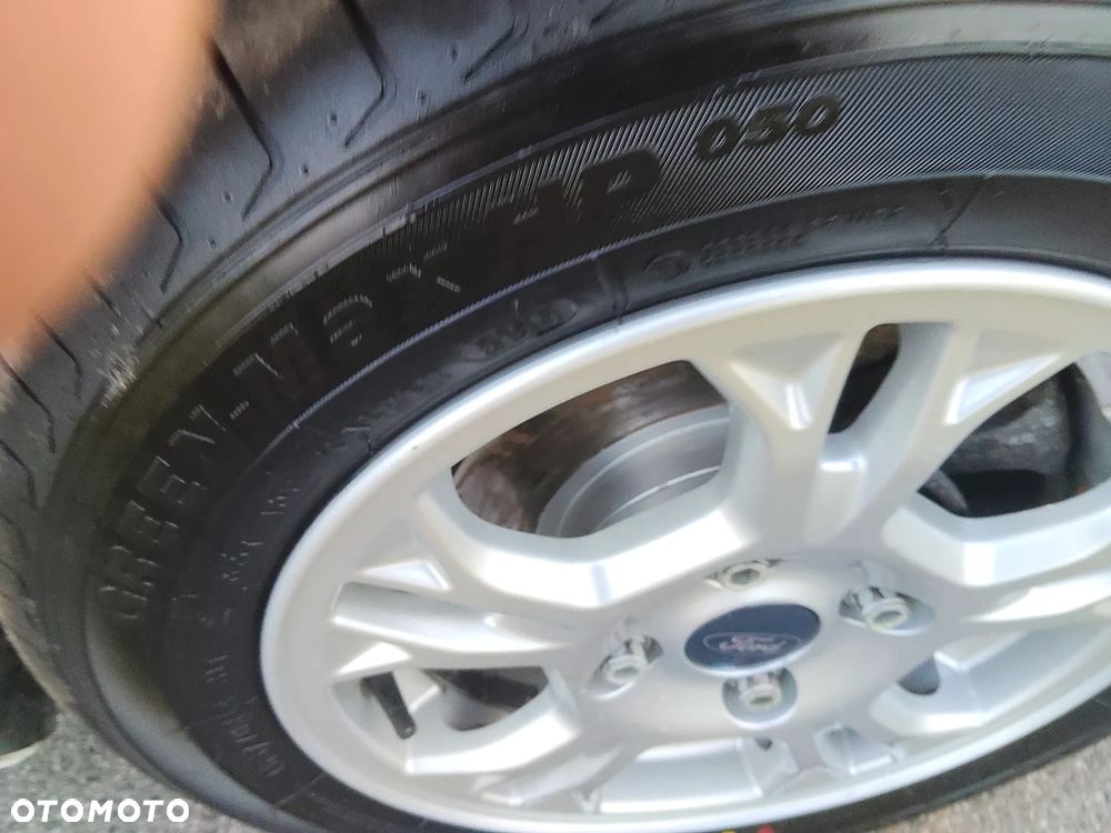 Ford Fiesta 1.25 Titanium - 33