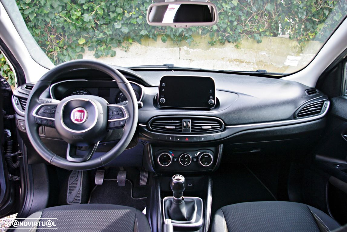 Fiat Tipo Station Wagon 1.3 M-Jet Lounge - 21