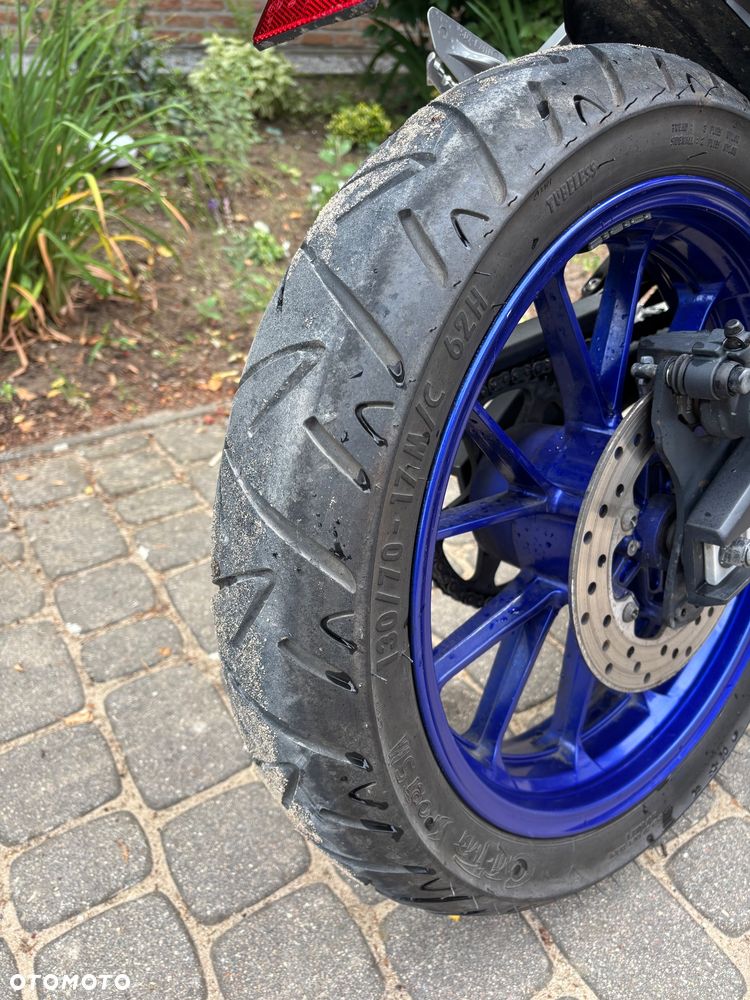 Yamaha YZF - 6