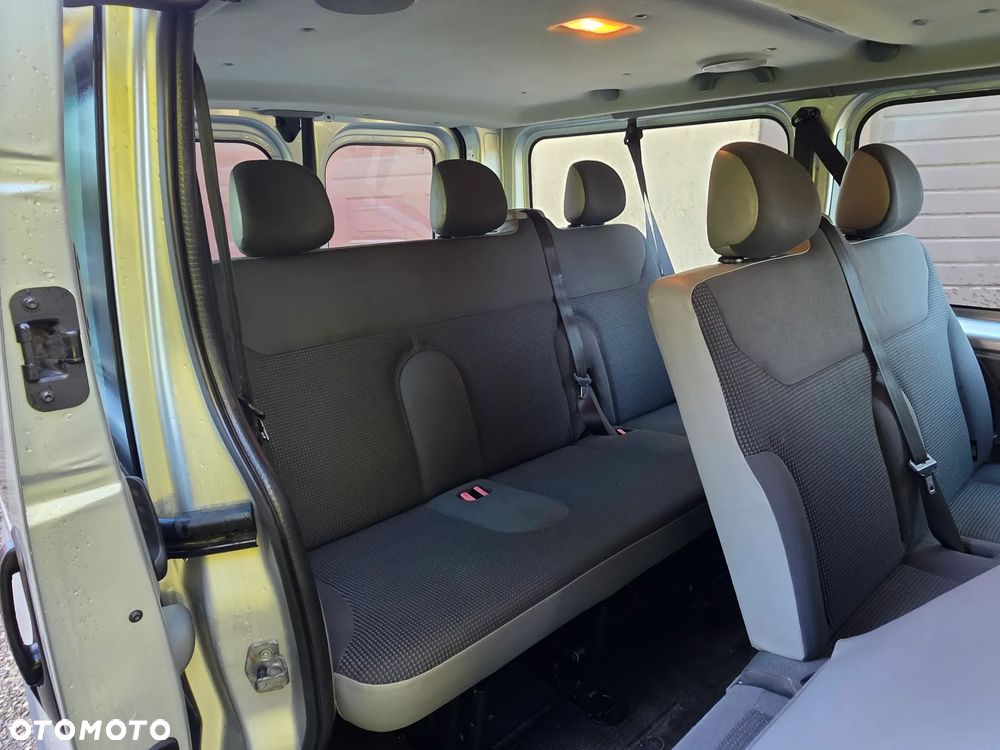 Opel Vivaro L2H1 2.9t - 9