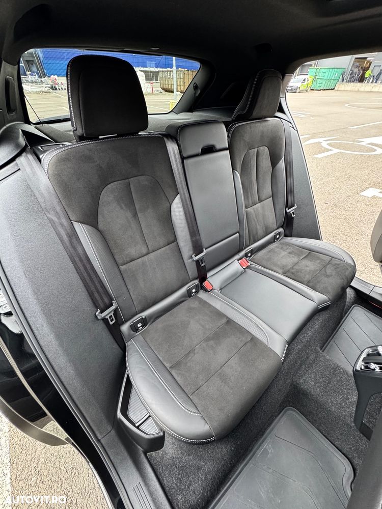 Volvo XC 40 D4 AWD Geartronic R-Design - 21