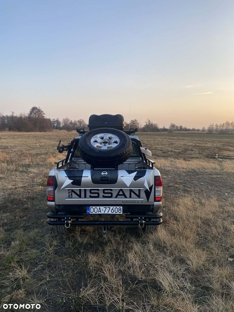 Nissan Pickup 2.5 TDi 4WD - 5