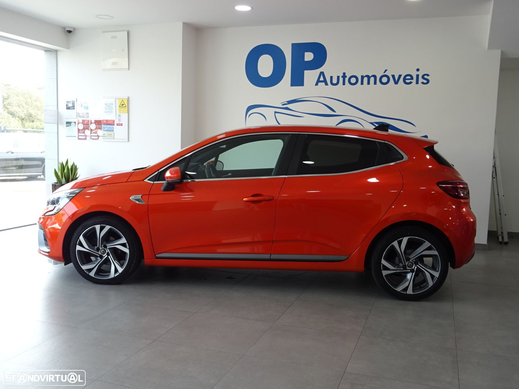 Renault Clio 1.5 Blue dCi RS Line - 3