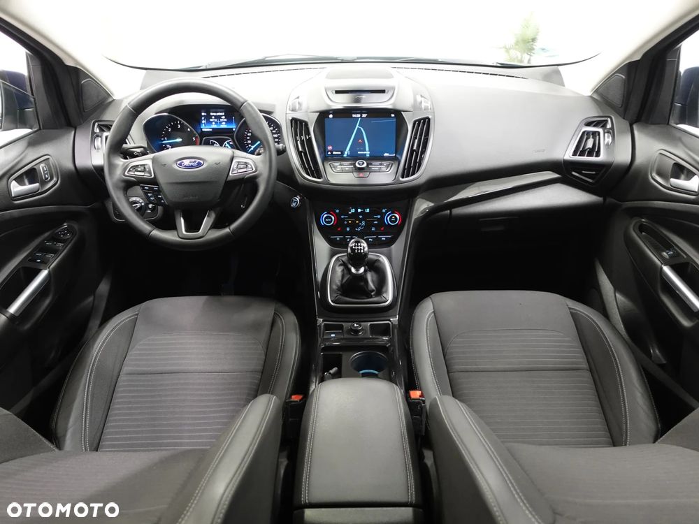 Ford Kuga - 29