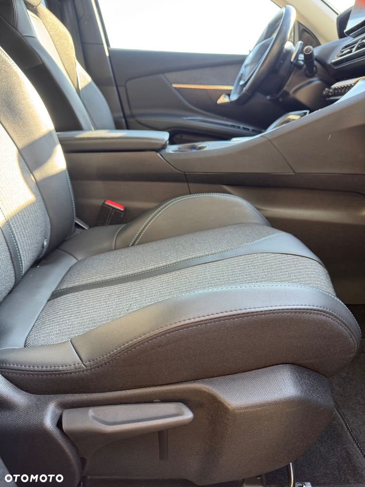 Peugeot 3008 1.6 PureTech Hybrid PHEV Active Pack S&S EAT8 - 29