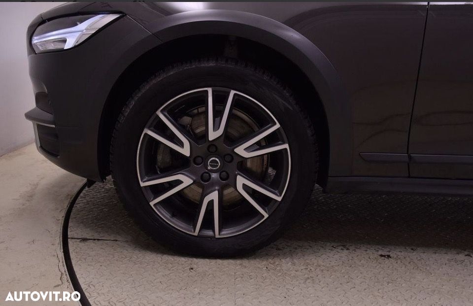 Volvo V90 D5 AWD - 10