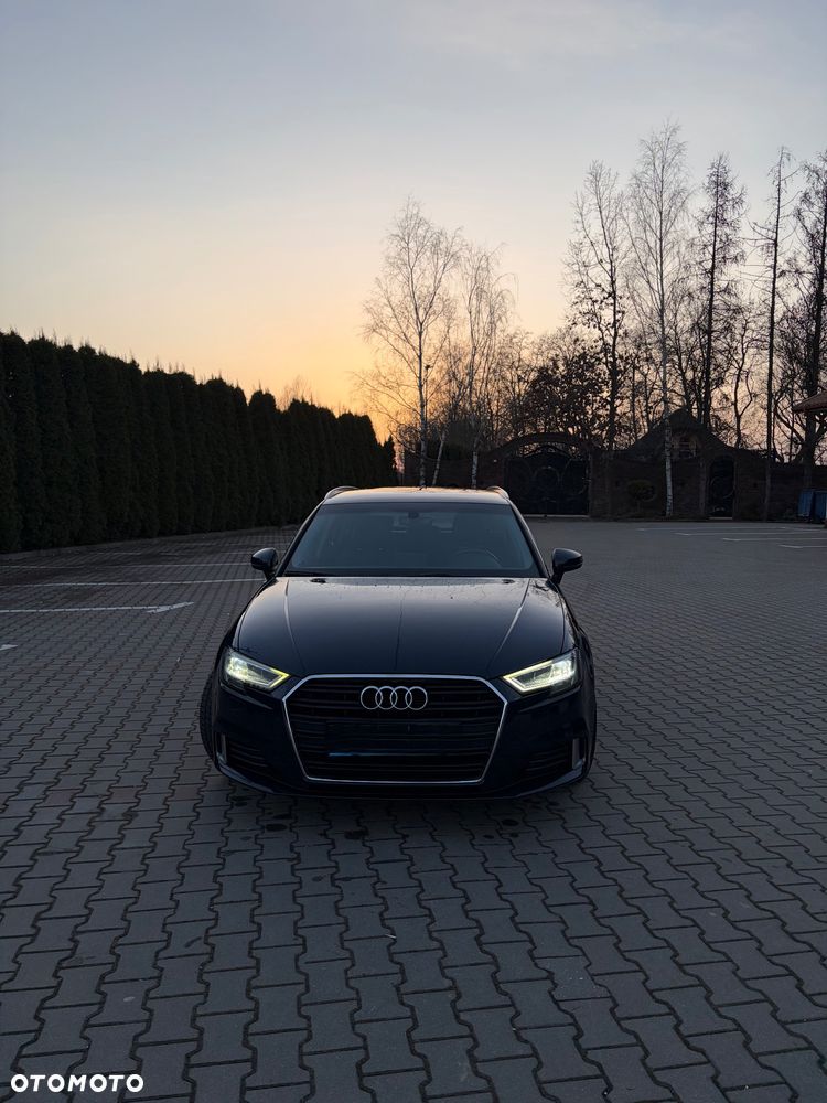 Audi A3 Sportback 1.6 TDI (clean diesel) S tronic S line Sportpaket - 1
