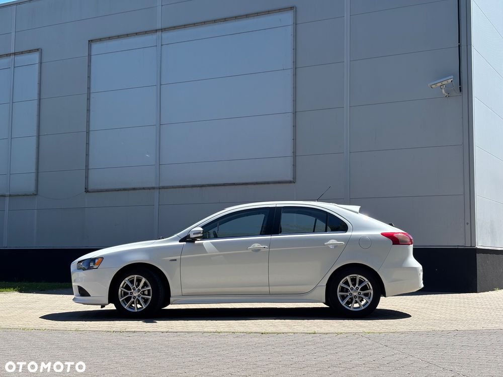 Mitsubishi Lancer 1.6 Invite - 4