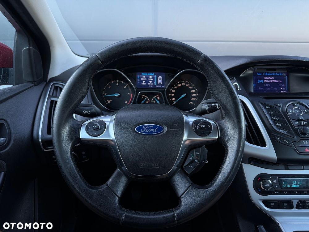 Ford Focus 1.6 TDCi DPF Champions Edition - 16