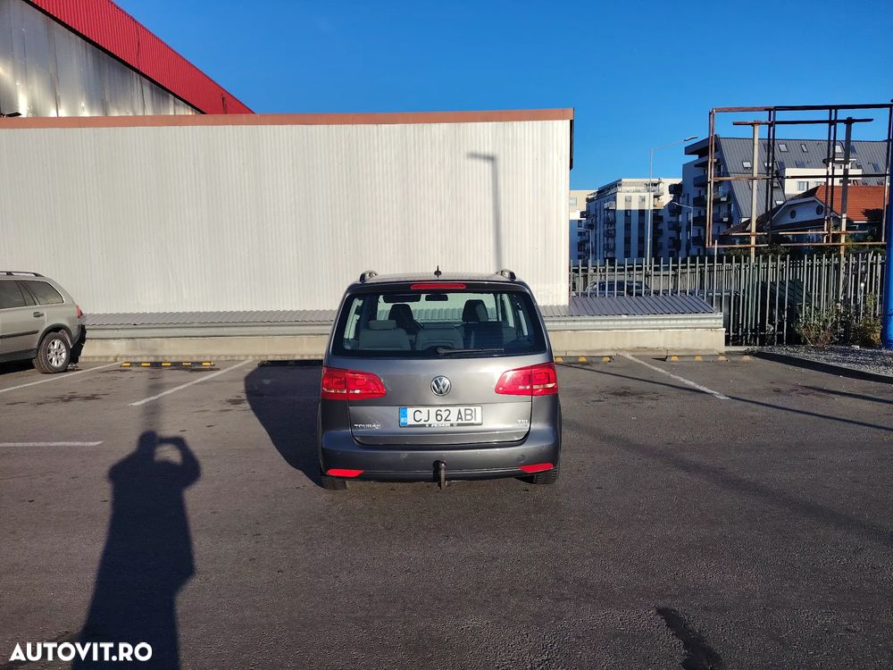 Volkswagen Touran 1.6 TDI BlueMotion Technology Comfortline - 2