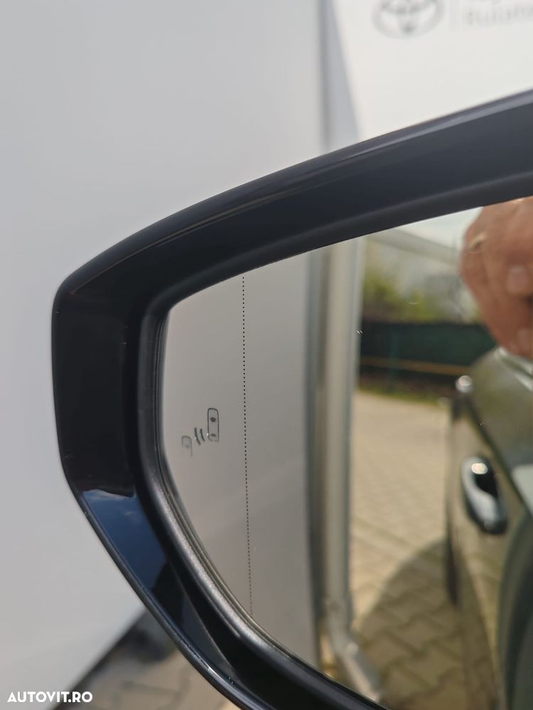 Lexus Seria ES 300h Executive - 32