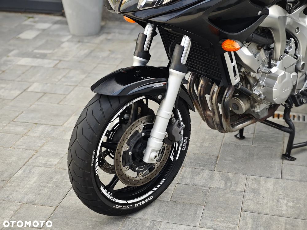 Yamaha FZ6 - 13