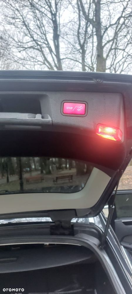 Mercedes-Benz Klasa E - 37