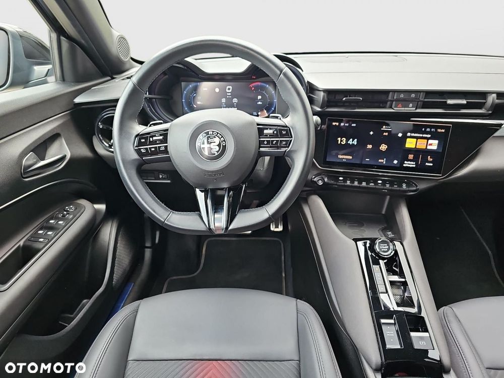 Alfa Romeo Junior 1.2 mHEV Ibrida Speciale eDCT - 15