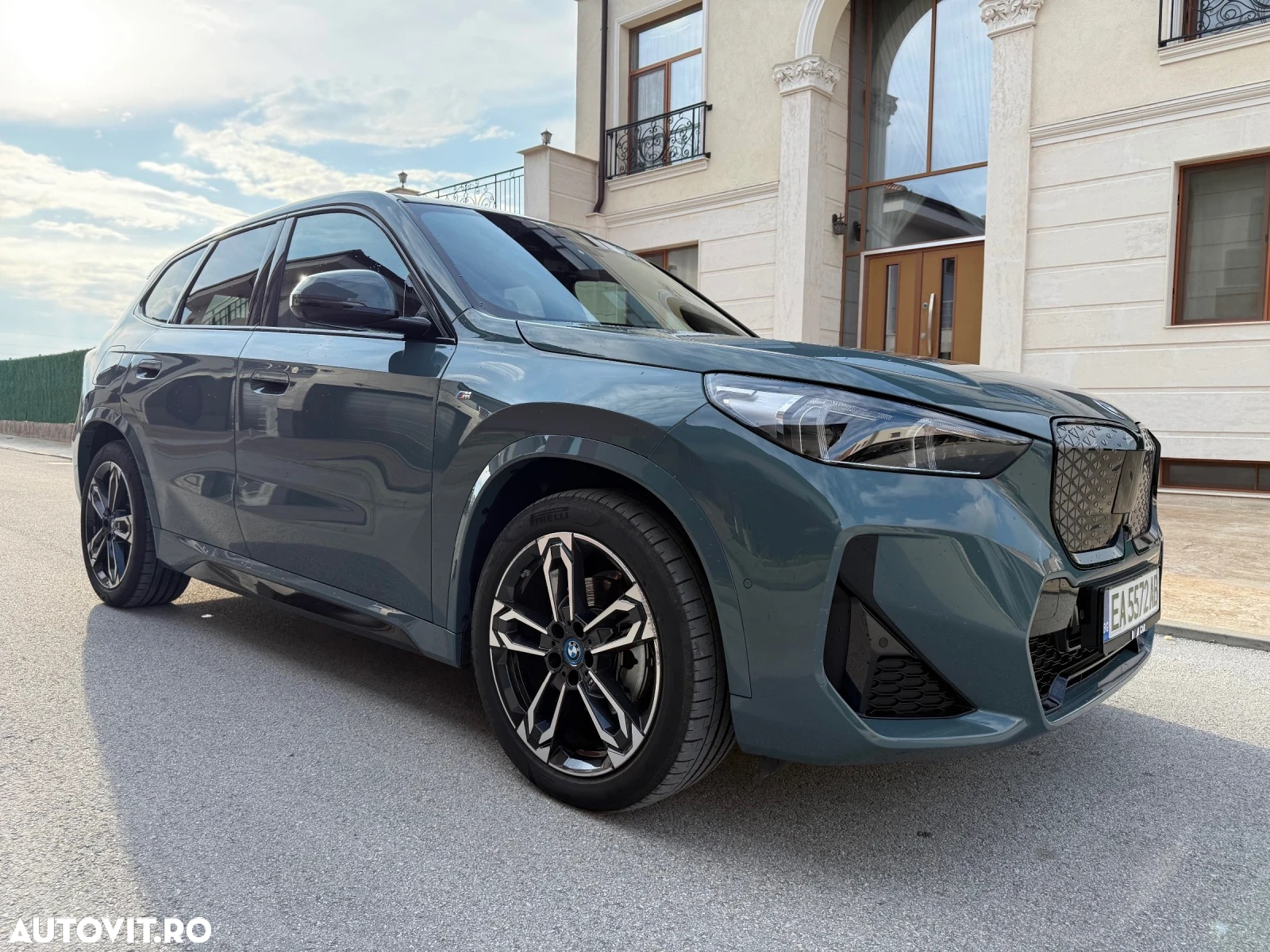 BMW iX1 eDrive20 - 9