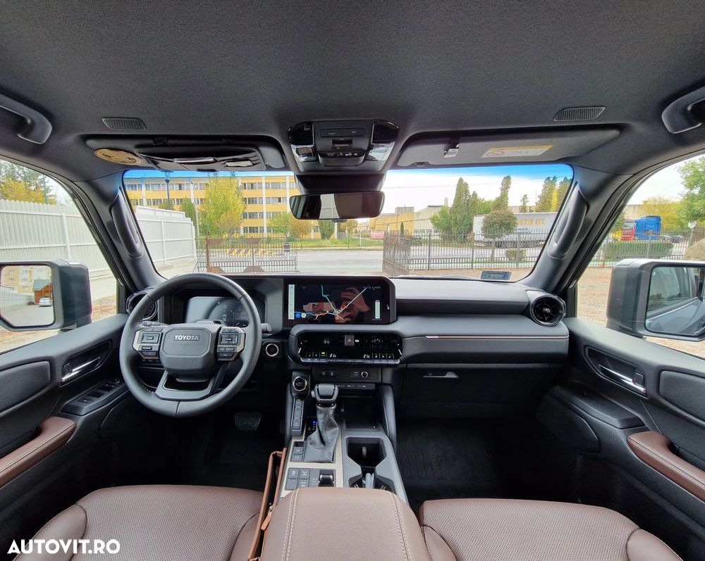 Toyota Land Cruiser 250 - 13
