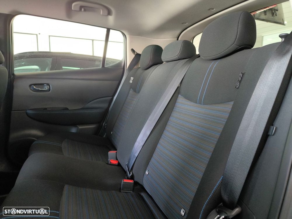 Nissan Leaf N-Connecta - 11