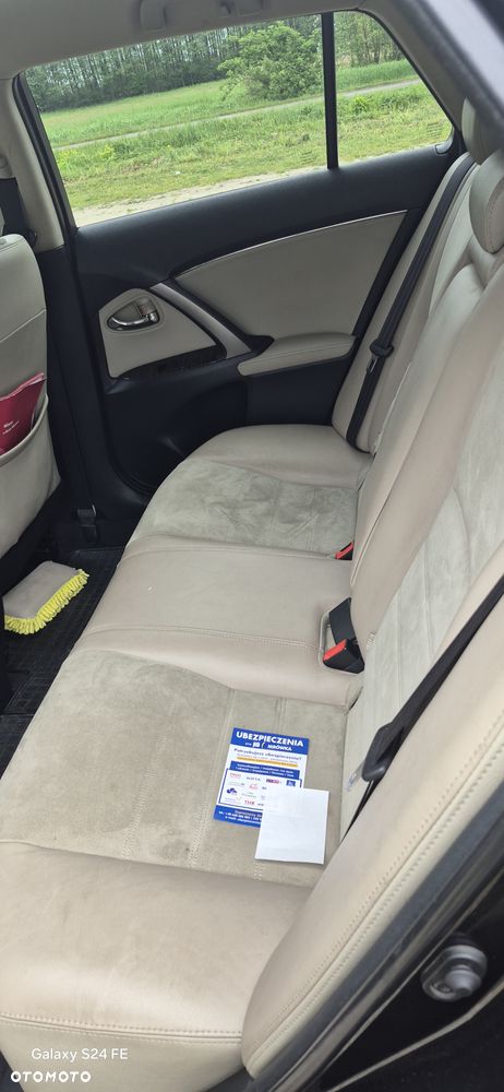 Toyota Avensis 2.0 D-4D Premium - 5