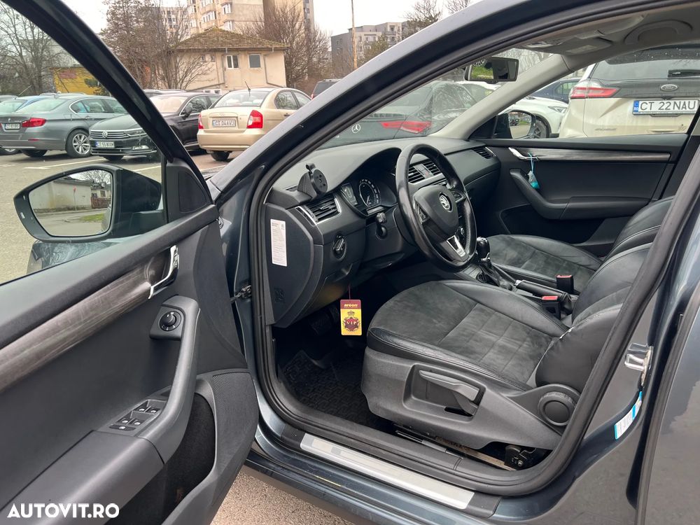 Skoda Octavia 2.0 TDI 4x4 DSG Scout - 10