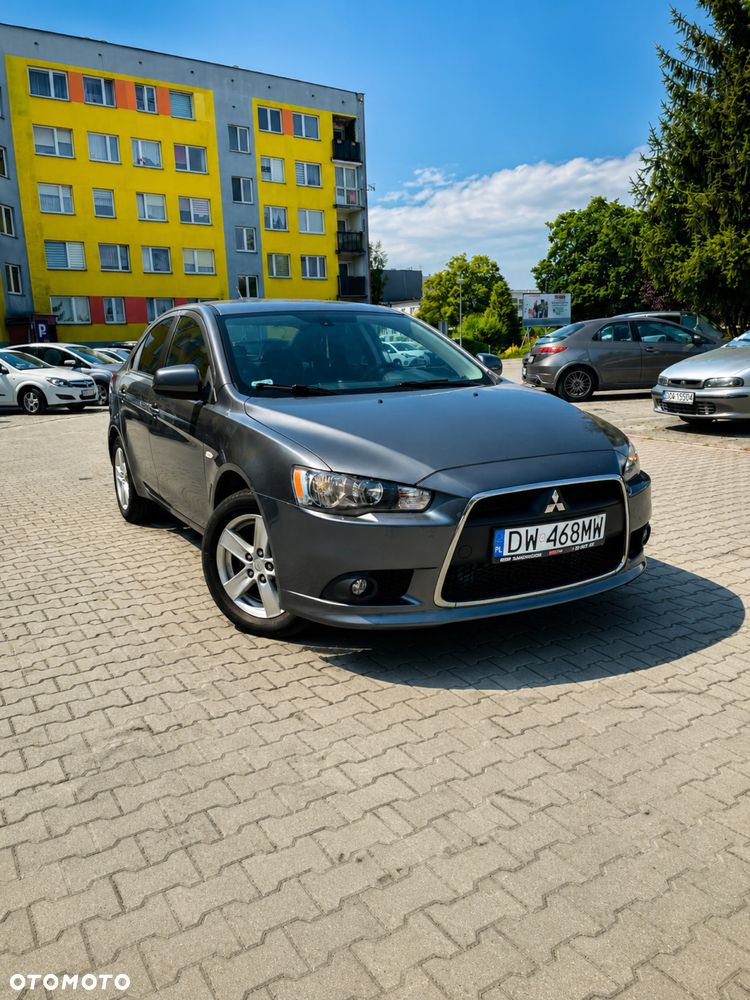 Mitsubishi Lancer - 1