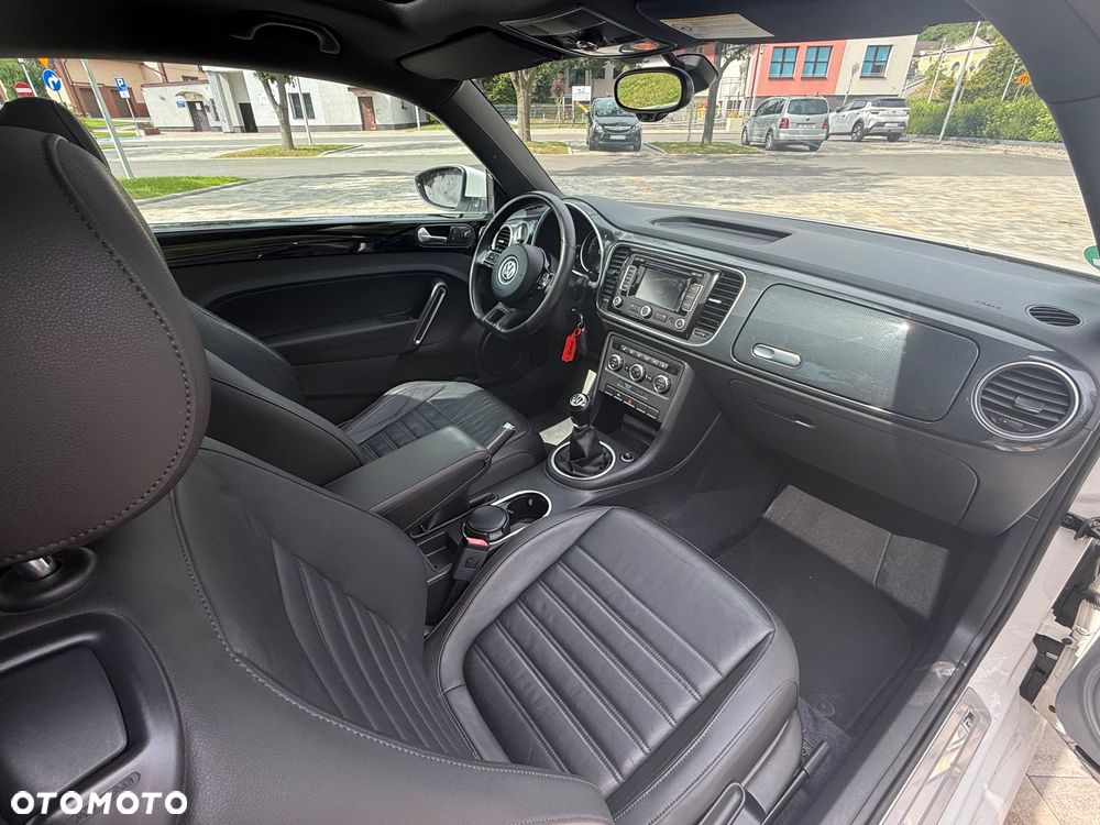 Volkswagen Beetle 2.0 TDI DPF Sport - 9