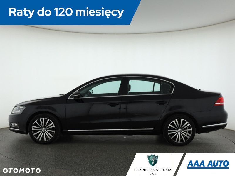 Volkswagen Passat - 4
