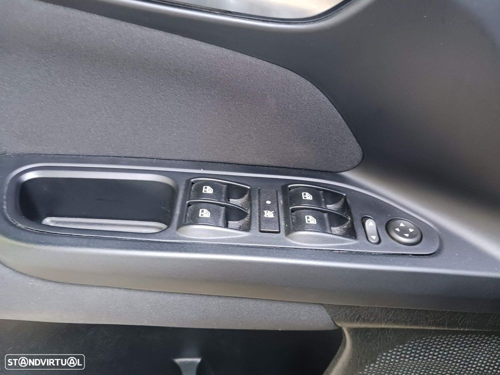 Fiat Tipo Station Wagon Cross 1.5 GSE T4 Cross DCT — fotografia 25