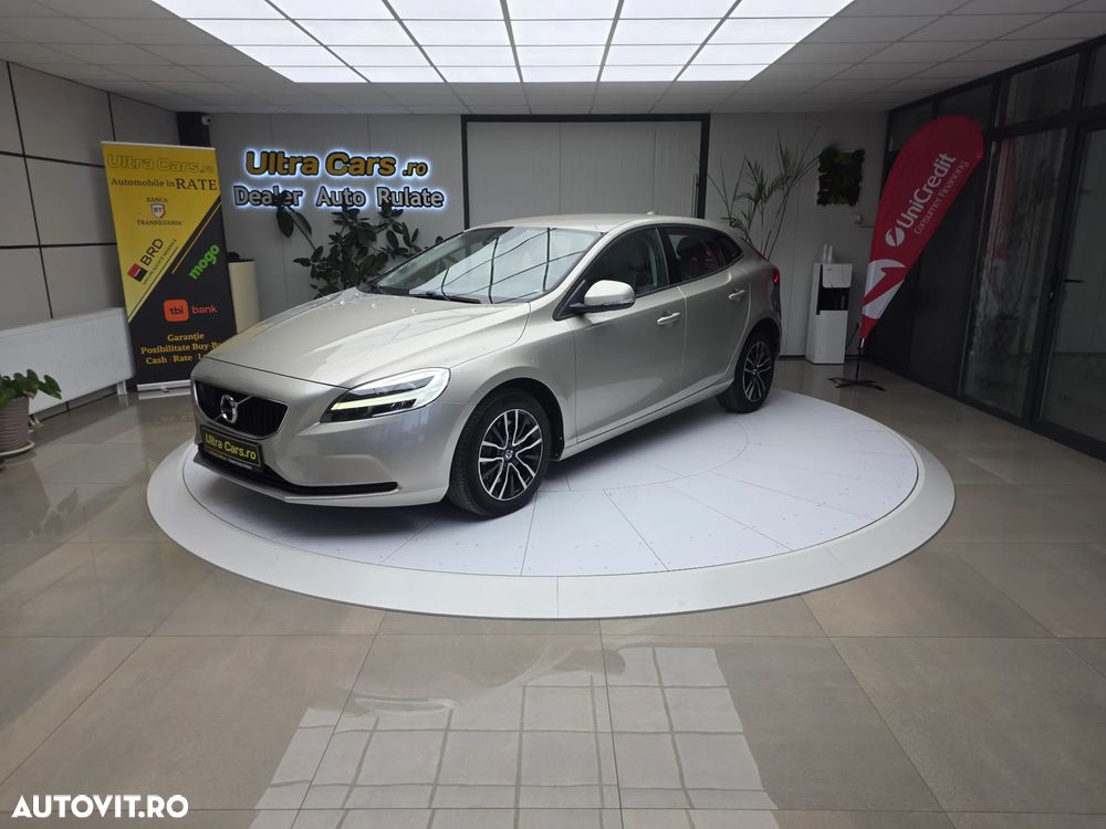 Volvo V40 D2 Aut. Momentum - 2