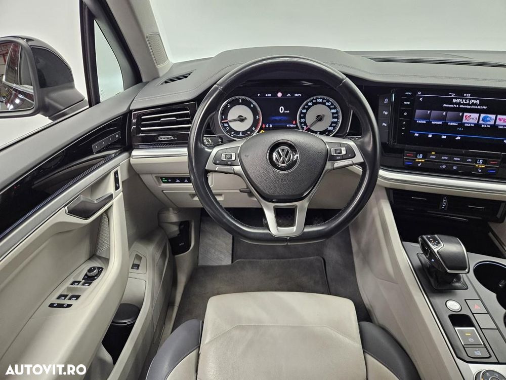 Volkswagen Touareg - 10