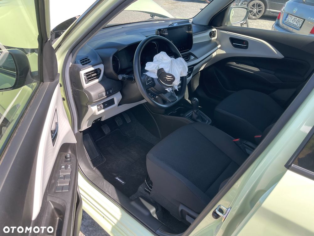 Suzuki Swift 1.2 Dualjet Hybrid Allgrip Comfort - 28