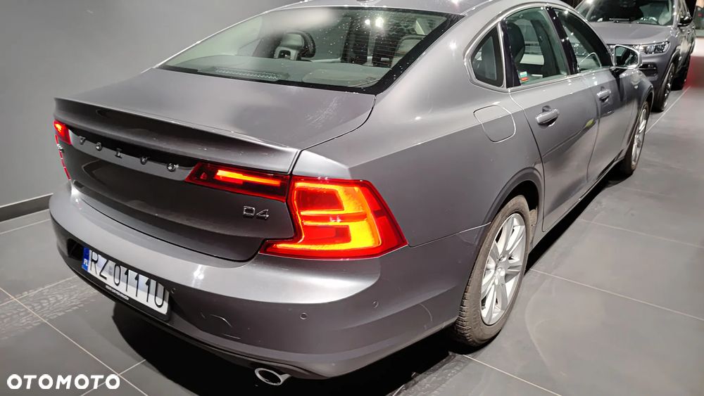 Volvo S90 D4 Momentum - 5