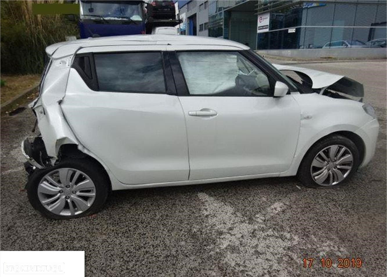 Suzuki Swift GLE 1.0i de 2018 disponível para peças - 3