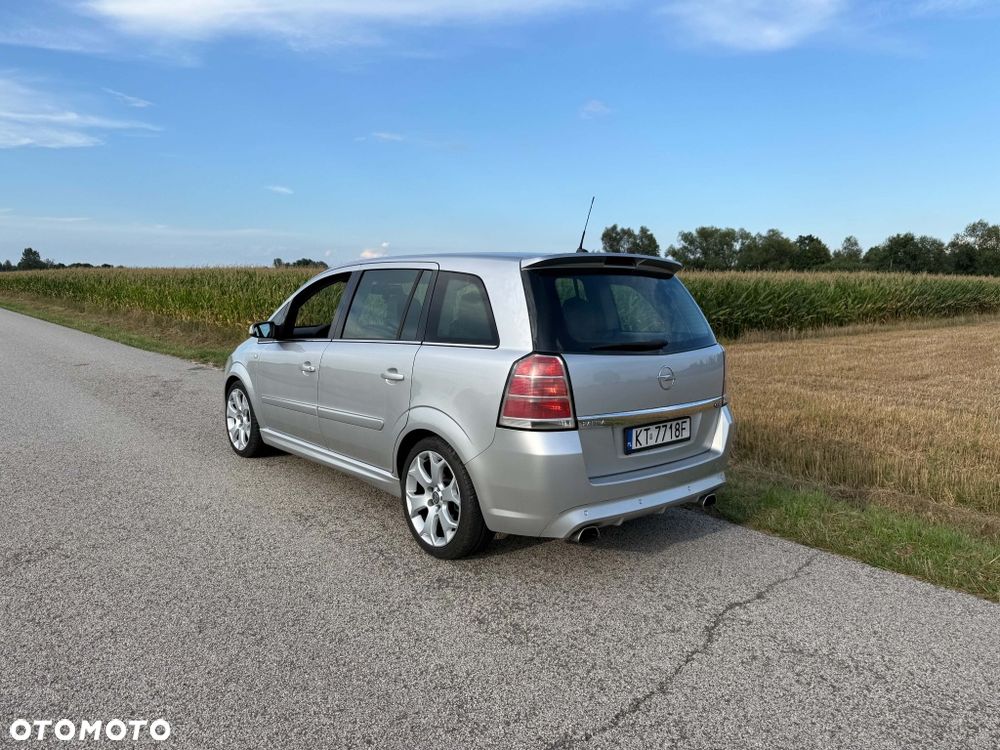 Opel Zafira - 3