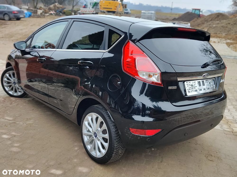 Ford Fiesta 1.0 EcoBoost S&S TITANIUM X - 6