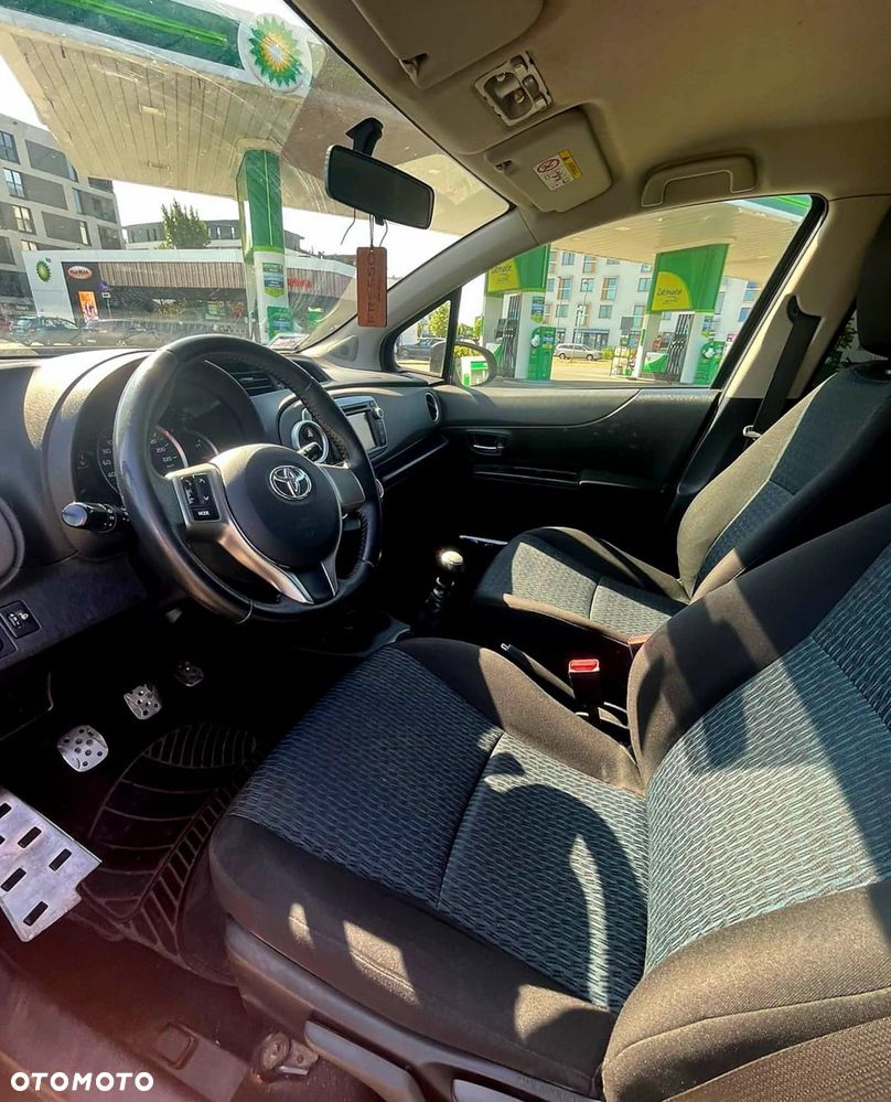 Toyota Yaris 1.4 D-4D Active - 6