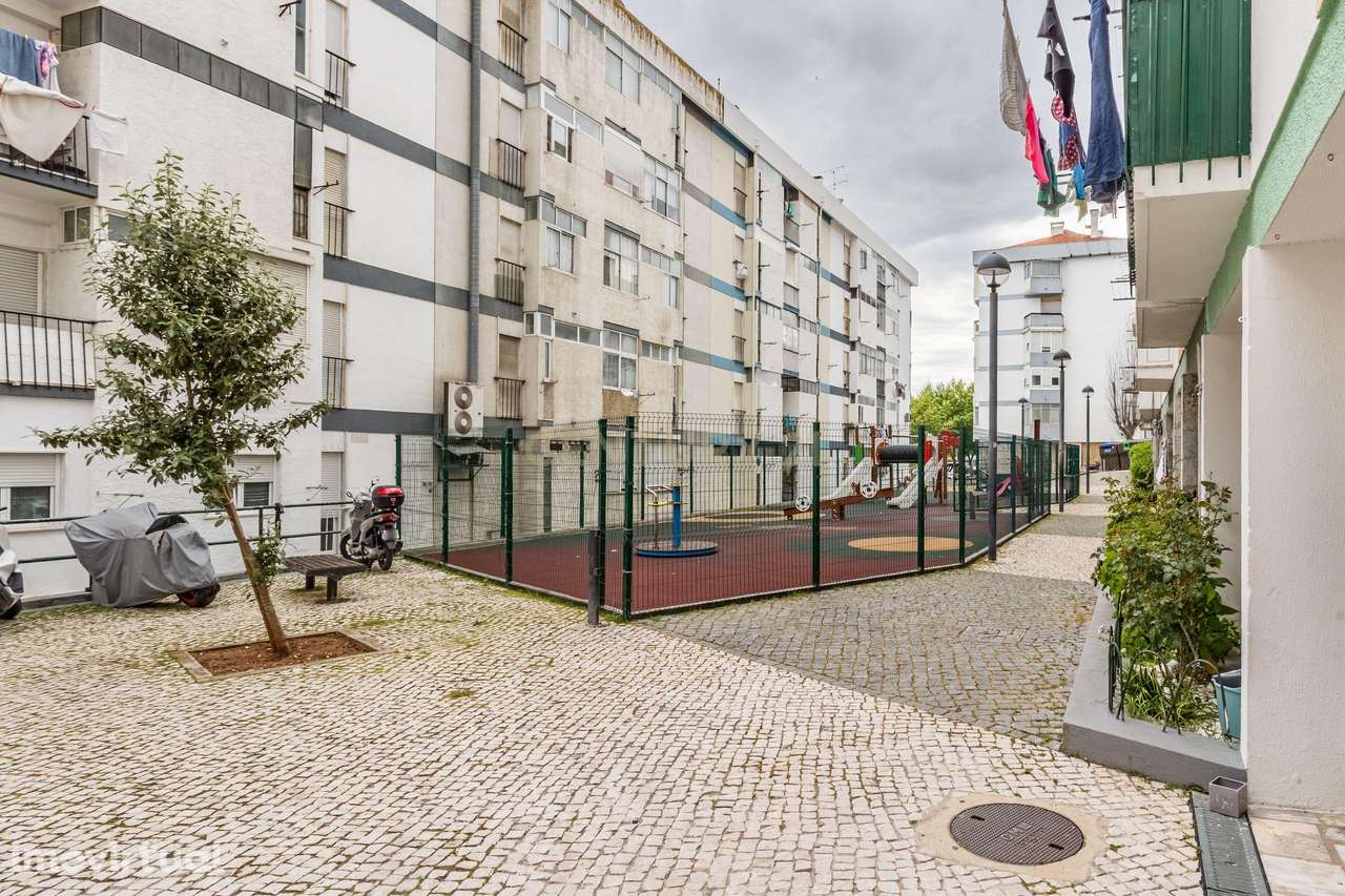 Apartamento T3 em Fonte Perra -Sacavém - Grande imagem: 2/20