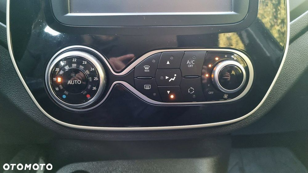 Renault Captur - 12
