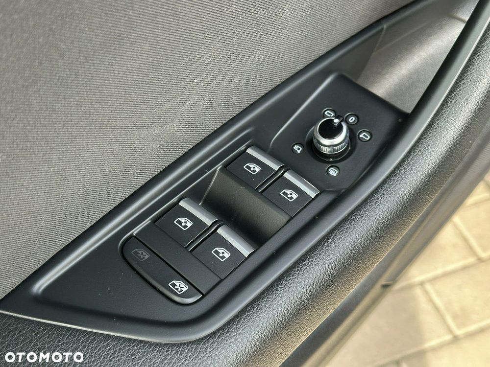 Audi A4 Avant 35 TDI S tronic advanced - 29