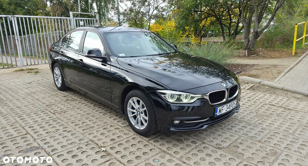 BMW Seria 3 2018 photo 2