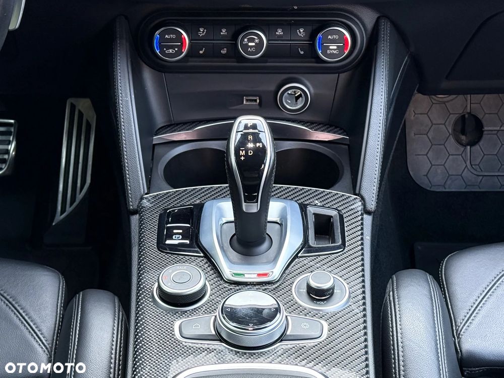 Alfa Romeo Stelvio 2.9 V6 Bi-Turbo Quadrifoglio Q4 - 10