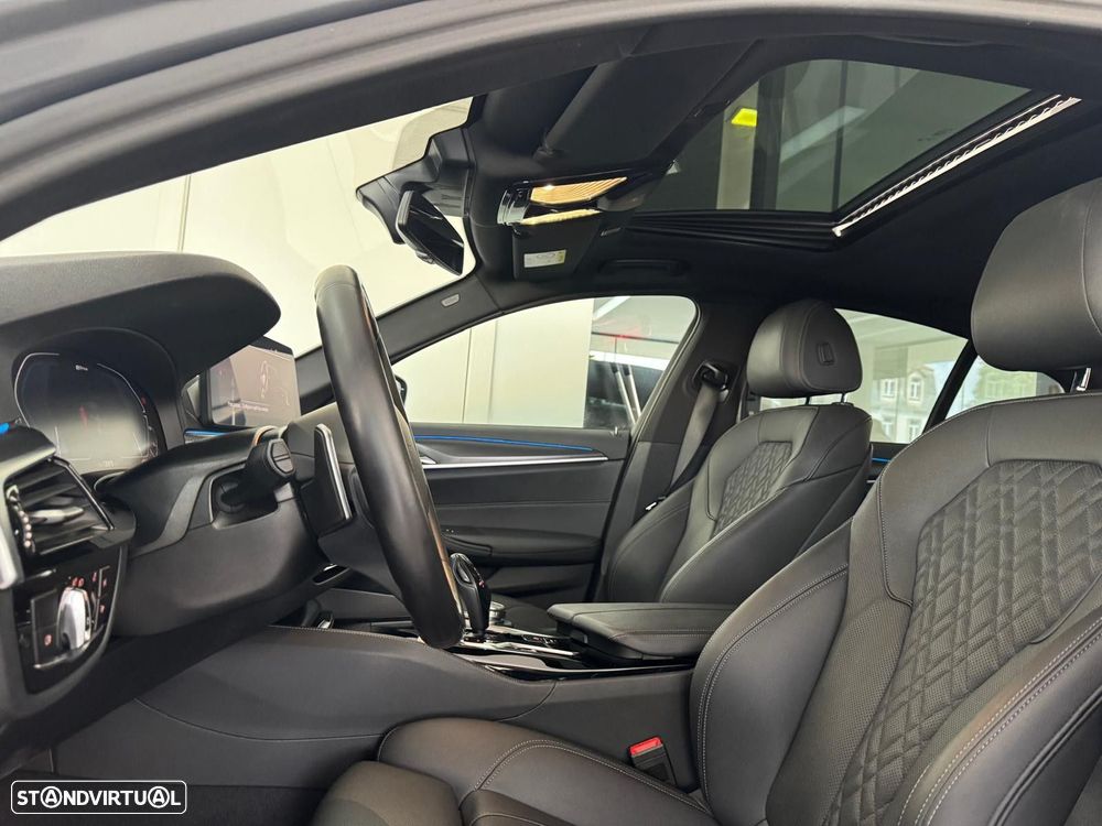 BMW 530 e Pack M - 22
