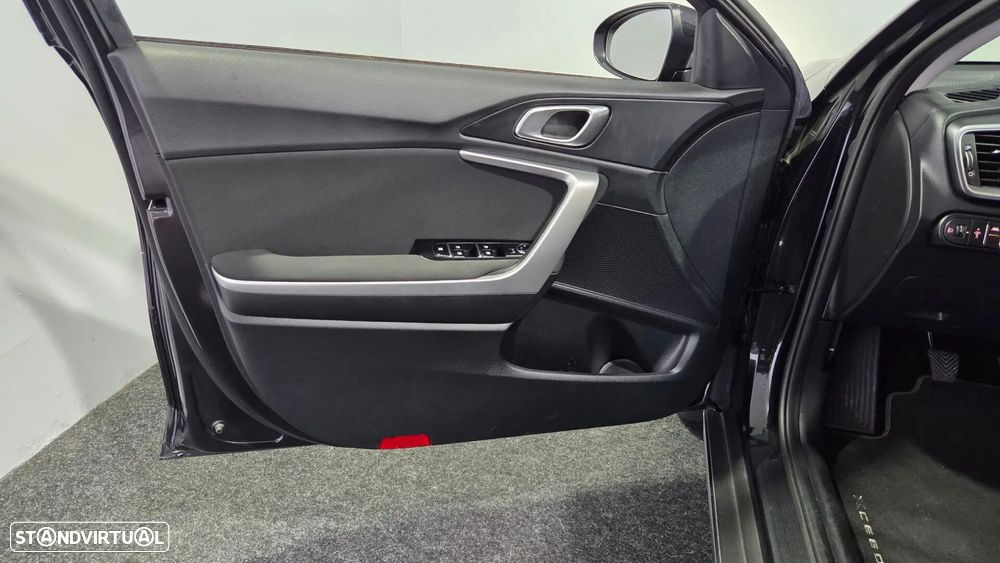 Kia XCeed 1.0 T-GDI Dynamic+ - 44