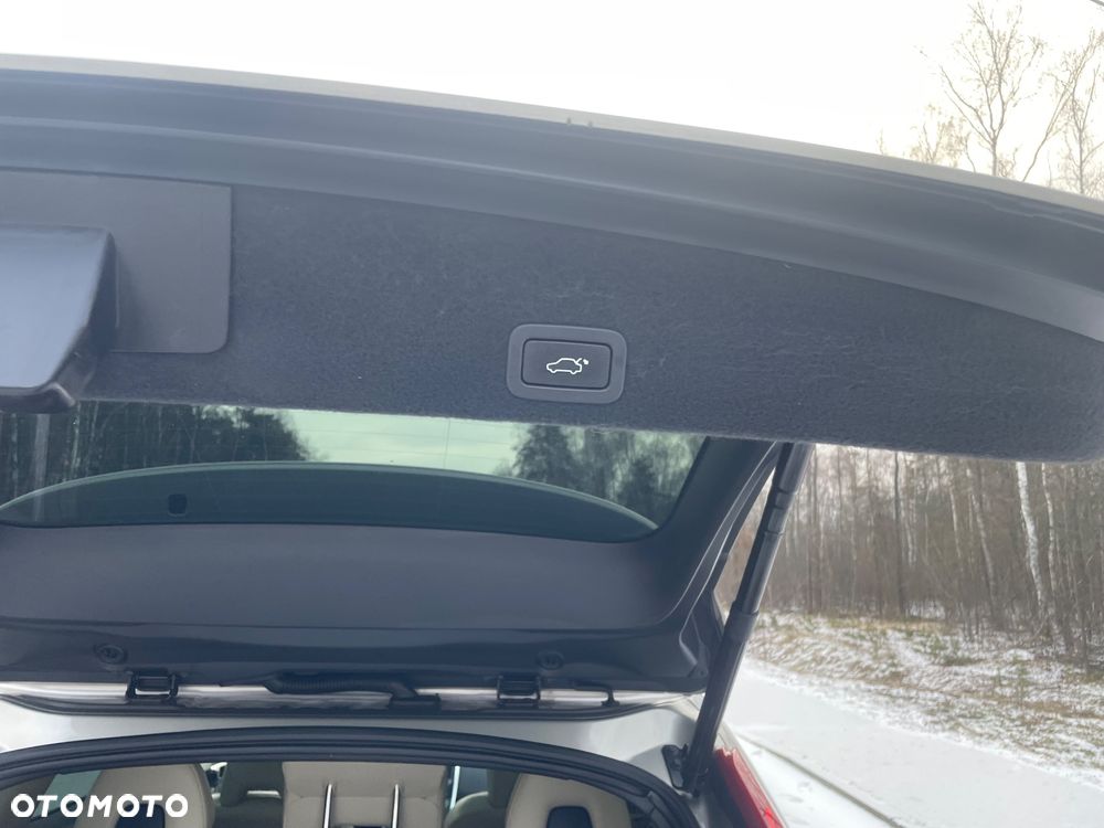 Volvo XC 60 T6 AWD Kinetic - 17