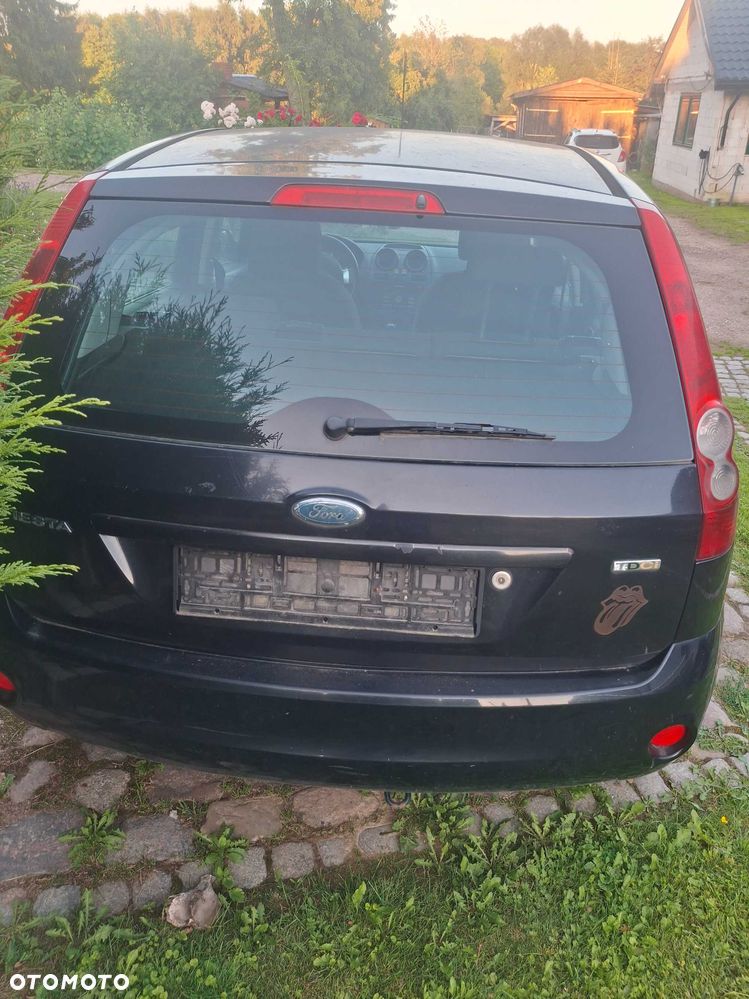 Ford Fiesta - 2